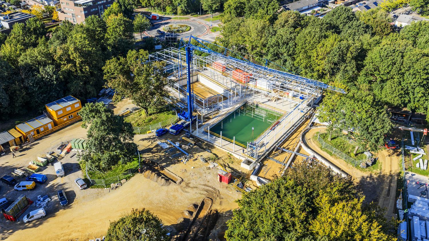 Voortgang bouw nieuw zwembad tijdens de maand september 
