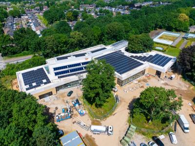 Bouw nieuw zwembad